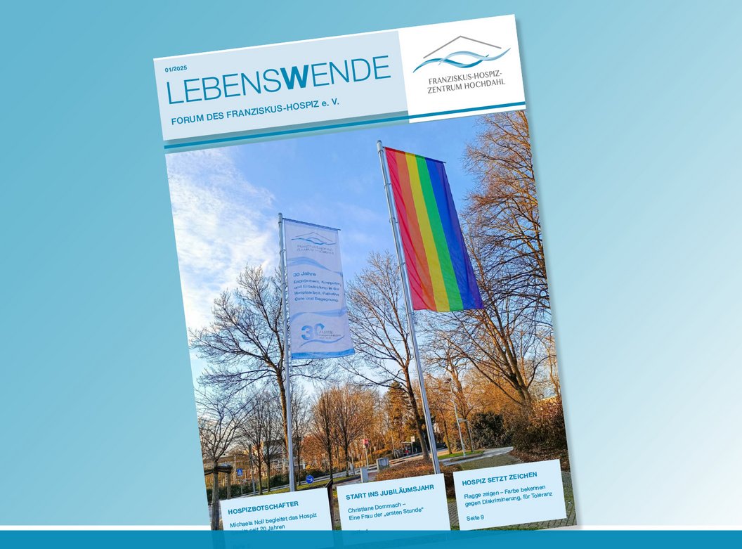 Titelblatt mit zwei wehenden Fahnen vor blauem Himmel und kahlen Bäumen, Überschrift 'LEBENSWENDE', Logo des Franziskus-Hospiz Zentrums Hochrhein